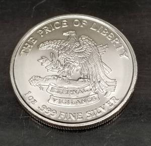 1 TROY OZ .999 FINE SILVER DONT TREAD ON ME ROUND