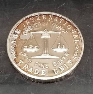 1 TROY OZ .999 FINE SILVER AMERICAN CENTENNIAL AMAZING TONING