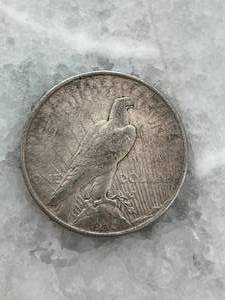 lot 40 image: 1922 United States Peace Silver Dollar