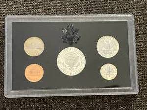 lot 130 image: 1994 United States Mint Silver Proof Set