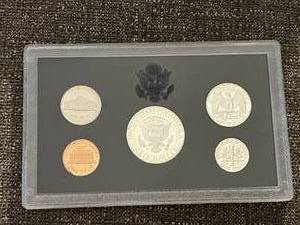 lot 131 image: 1995 United States Mint Silver Proof Set