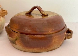 lot 22 image: Two Covered Pottery Dishes by Averill Kronick