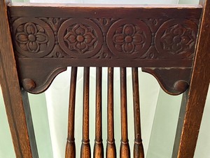 lot 14 image: Unique Wooden Vintage Chair