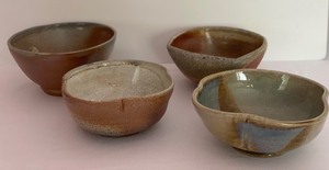 lot 9 image: Four Lovely Pottery Bowls by Averill Kronick