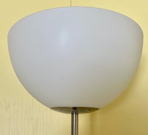 lot 110 image: Simple Floor Lamp