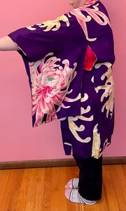 lot 127 image: Lightweight Kimono