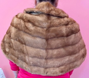 lot 126 image: Landy Fur Company Shrug