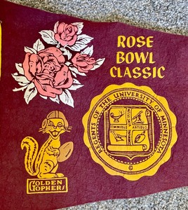lot 119 image: University of Minnesota Rose Bowl Pennant