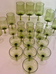lot 84 image: Lovely Vintage Green Stemware