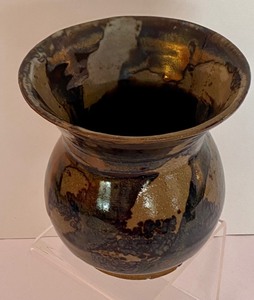 lot 45 image: Pottery Vessel by Averick Kronick