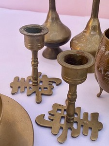 lot 38 image: Large Variety of Decorative Vintage Brass Items