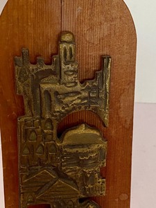 lot 185 image: Vintage Abstract Wall Decor Piece