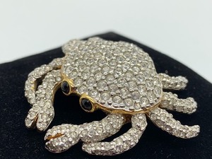 lot 194 image: Swarovski Starfish Brooch and Swarovski Crab Brooch