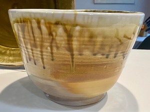 lot 227 image: Two Beautiful Pieces of Pottery by Averill Kronick