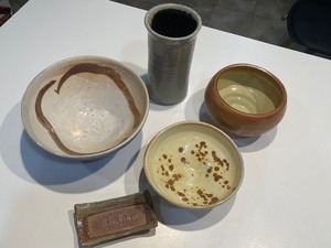 lot 242 image: Variety of Lovely Pottery Pieces