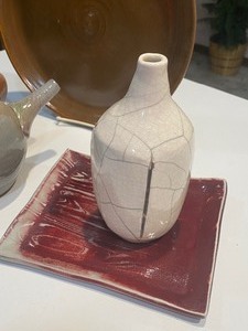 lot 243 image: Five Pieces of Beautiful Pottery