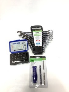 lot 218 image: Tool Sets