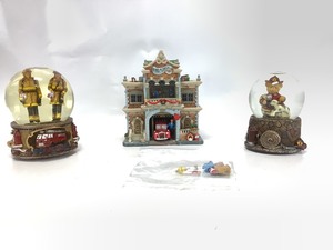 lot 168 image: Firefighter Decoration