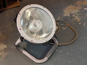 lot 108 image: Work light that is suitable for use...