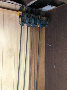 lot 20 image: 4 36 Quick-Grip clamps...