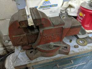 lot 133 image: Sears 4 workbench vice (see photos...