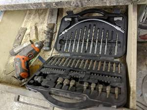 lot 139 image: Drawer of contents, includes a knif...