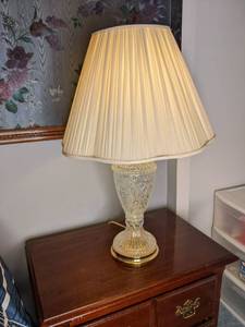 lot 184 image: Vintage Table Lamp See photos ...