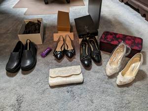 lot 200 image: Ladies Shoes (Cabin Creek 8.5 New...