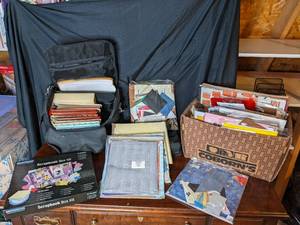 lot 204 image: Scrapbook Kit, Photo Albums, Creati...