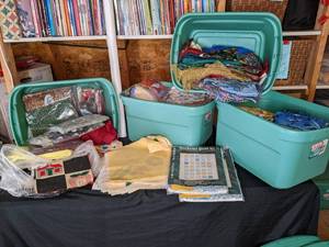 lot 215 image: (4) Covered Tote of Various quiltin...