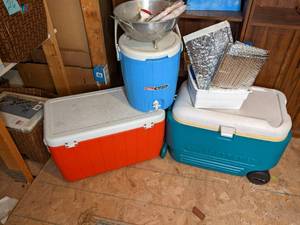 lot 218 image: 2 Coolers, Water Cooler, and Ice Pa...