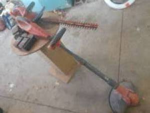 lot 62 image: Black & Decker cordless grass hog t...