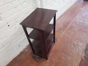 lot 68 image: Contemporary Three Shelf Side Table