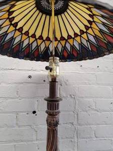 lot 82 image: Stained Glass Table Lamp