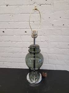 lot 7 image: Mid-Century Hollywood Regency Green Glass Table Lamp