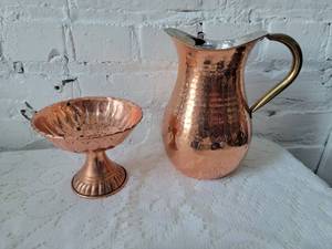 lot 103 image: Collection of Copper Serving Pieces