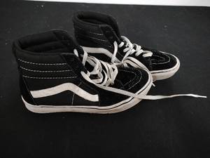 Vans Tennis Shoes- Black and White