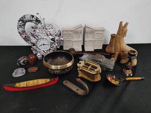 Collection of Dcor and Collectibles