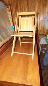lot 20 image: Home Made Wooden Foldable Deck Chair