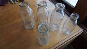 lot 69 image: Five Pint Size Glass Jars