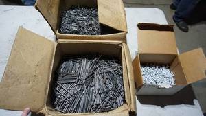 lot 121 image: Soffit Nails--Reg. & White