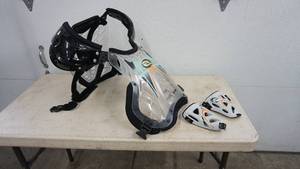 lot 142 image: Chest & Shoulder Guard & Hand Guards Protectors For Motorcross Racing