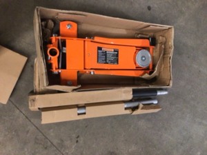 Maasdam 3-Ton Low Profile Floor Jack with Quick Lift in Orange