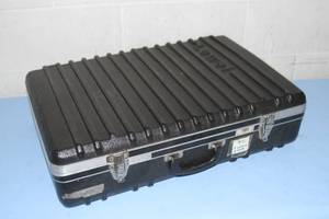 lot 32 image: Lowel Professional Portable Light  Lighting Kit with Case Stands Lights & More