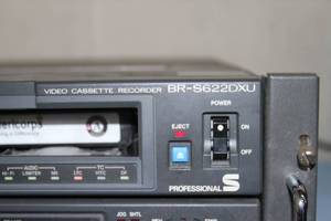 lot 43 image: JVC Professional Video BR-S622DXU S-VHS Recorder  Edit Feeder with Time Based Corrector DNR & TC