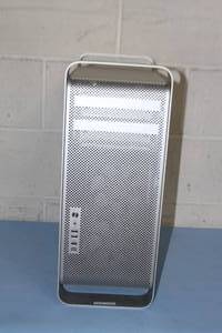 lot 47 image: Apple Power Mac G5 - Model A1186 - Tower Computer
