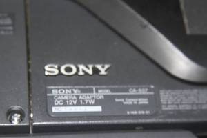 lot 72 image: Sony Professional Digital Widescreen Broadcast Video Camera System - DXC-D30WS with CA-537 Adapter & Canon Lens