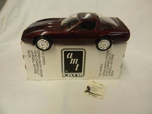 NEW IN BOX - AMTERTL 125 Scale 40TH ANNIVERSARY 1993 CHEVROLET CORVETTE ZR-1 (RUBY RED METALLIC) Promo Car Model - GREAT PIECE - SEE PICTURES