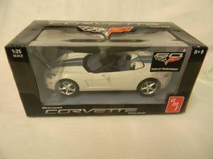 NEW IN BOX - AMT PROMO MODEL125 Scale 2013 60TH ANNIVERSARY CHEVROLET CORVETTE CONVERTIBLE (WHITE) GREAT PIECE - SEE PICTURES
