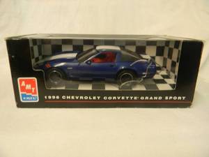 NEW IN BOX - AMT ERTL PROMO MODEL125 Scale 1996 CHEVROLET CORVETTE GRAND SPORT (ADMIRAL BLUEWHITE STRIPE) GREAT PIECE - SEE PICTURES
